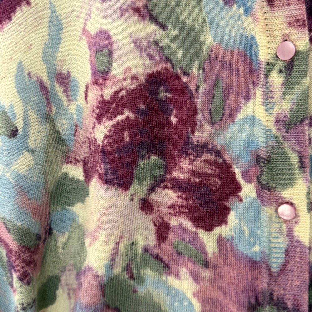 Talbots Cardigan Sweater XL Purple 100% Merino Wool Floral Button Up Lightweight - Picture 7 of 11